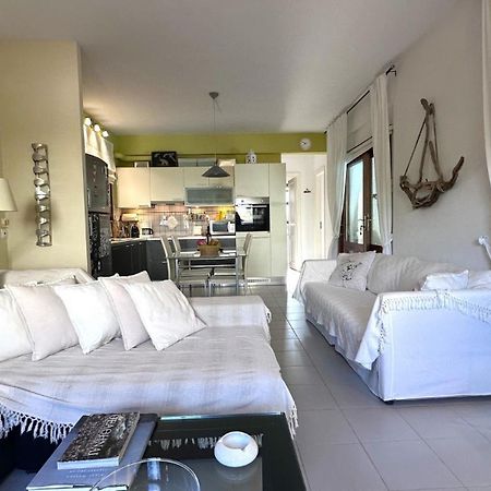 Villa Amy With A Pool In Porto Hydra By Goutos Properties Thermisia Bagian luar foto